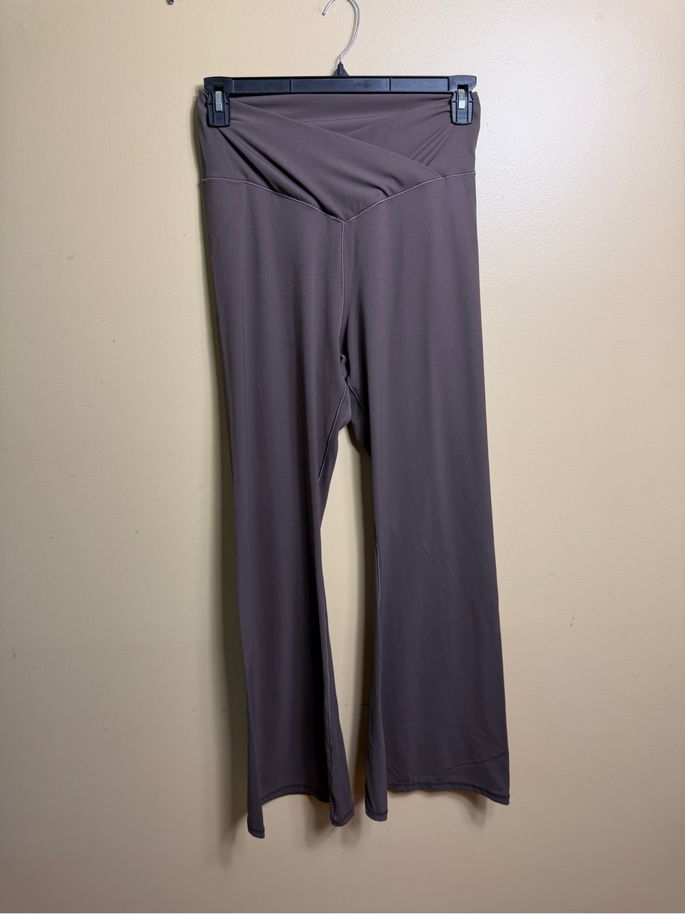 Sunzel brown flare leg leggings. XL.
